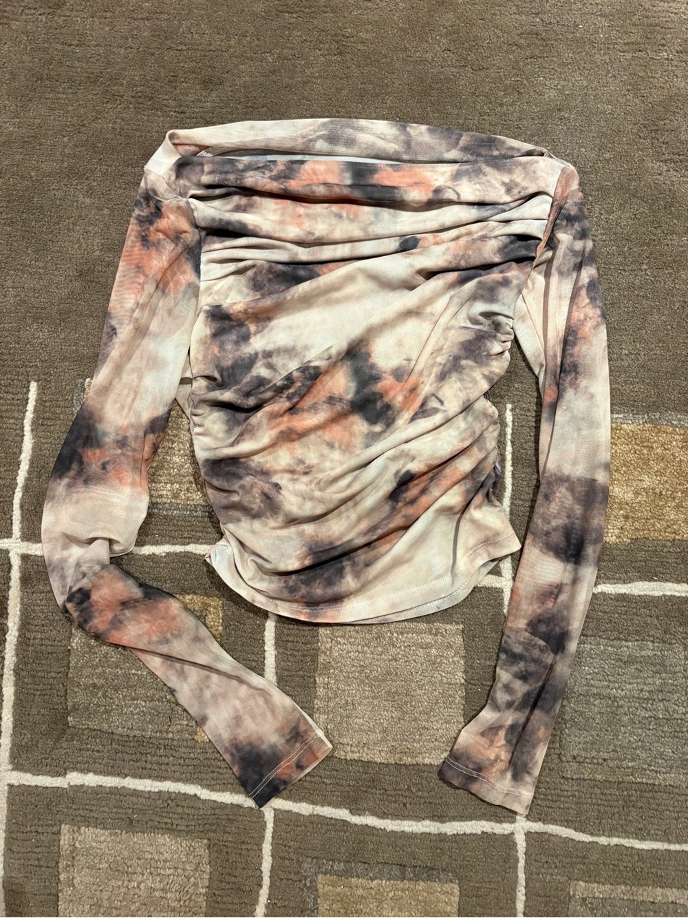 Commense Off-Shoulder Ruched Long Sleeve Top